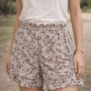 Rewash Women’s Floral High-Waist Ruffle Hem Shorts | Size Large